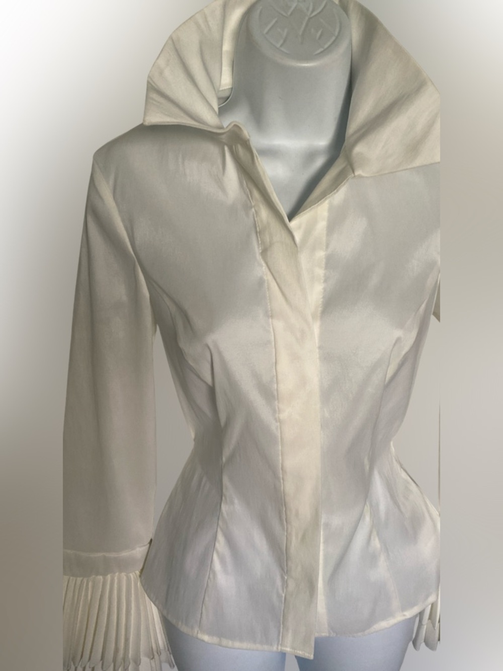 Cache Cream Lightweight Blouse-2 cream pleated wrist detail , waist tie